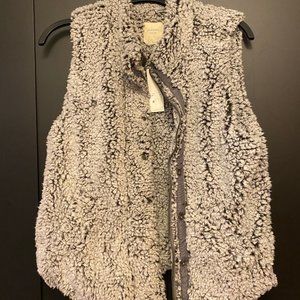 Francesca's Sherpa Vest NEW WITH TAGS